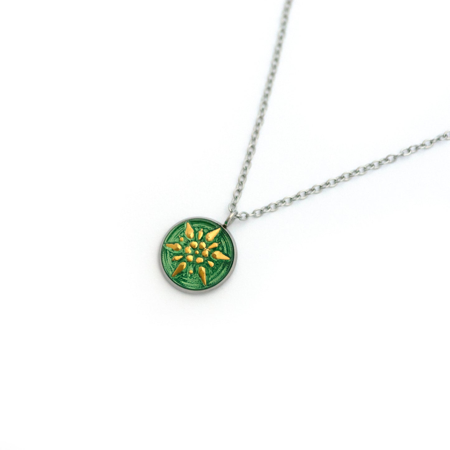 Green and Gold Star Uranium Glass Button Necklace