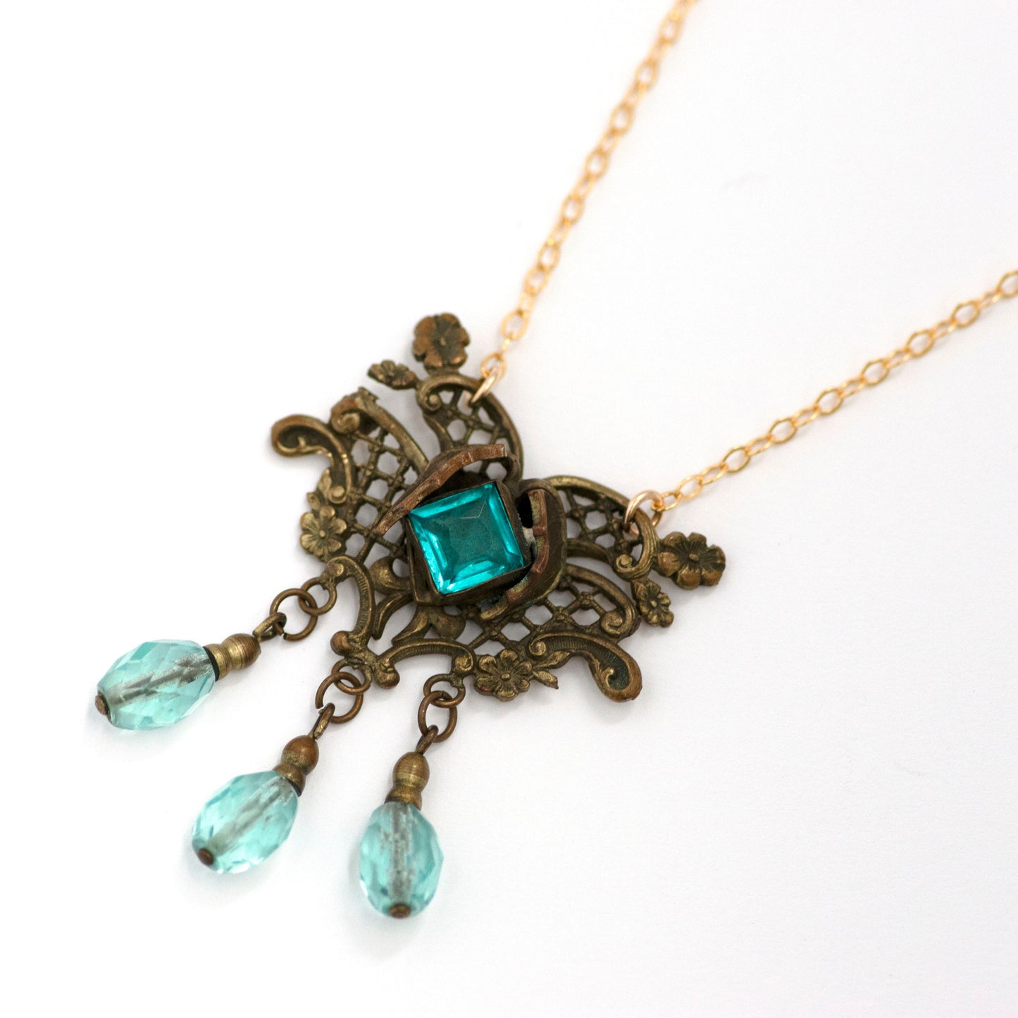 Art Nouveau Turquoise Glass Necklace